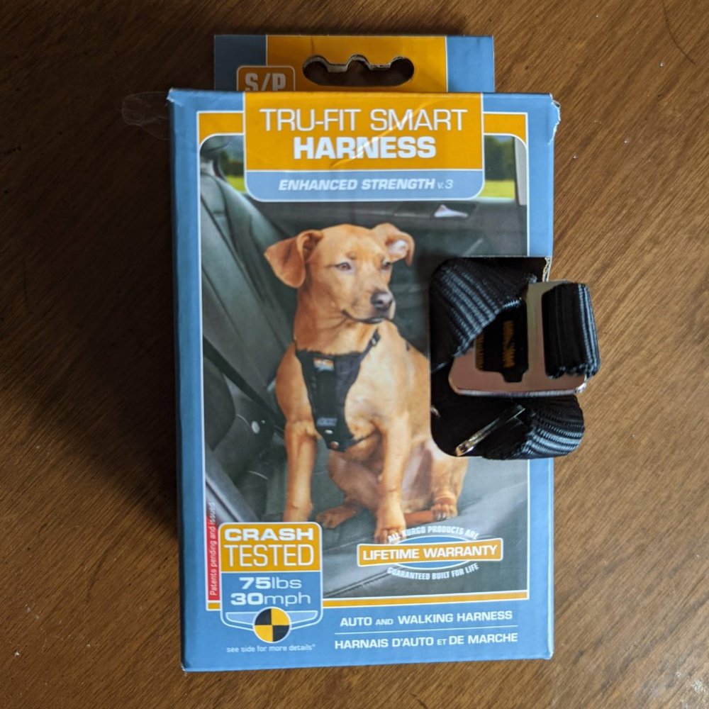 **SOLD** Kurgo Tru-Fit Enhanced Strength Car Dog Harness | Small, NWT